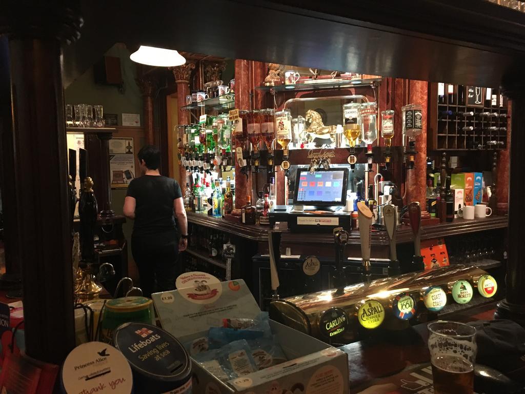 公爵头酒店 里士满 外观 照片